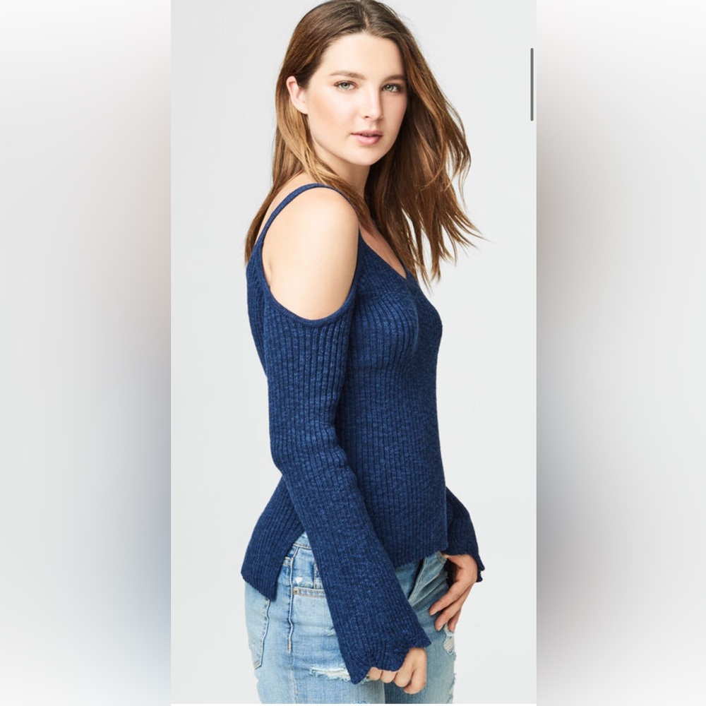 Women's Blue Ribbed Top